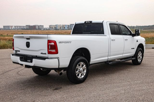 2023 Ram 2500 LARAMIE CREWCAB 4X4 DIESEL LEATHER LOW KMS in Cars & Trucks in Strathcona County - Image 4