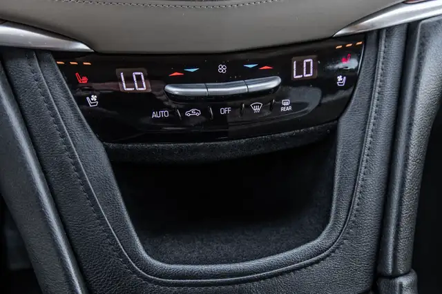 2017 Cadillac XT5 Platinum AWD*toit pano*mags*cuir AWD*Mags*insp in Cars & Trucks in City of Montréal - Image 25