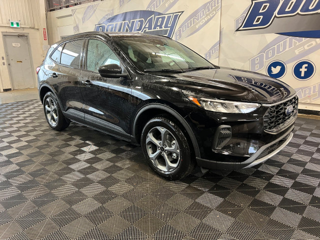 2025 Ford Escape ST-LINE | 300A | TECH PKG #1 | PANO VISTA ROOF in Cars & Trucks in Lloydminster - Image 2