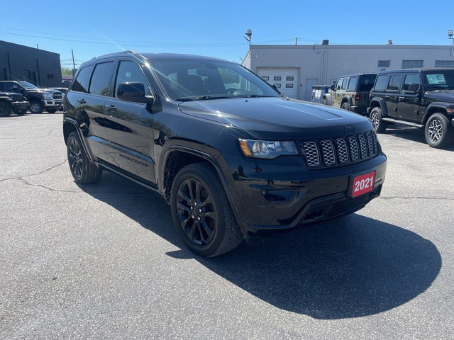 2021 Jeep Grand Cherokee ALTITUDE in Cars & Trucks in Leamington