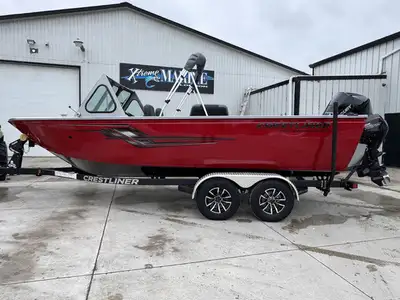 2025 Crestliner 2050 Commander Elite Powered w Mercury 200xl w Stainless Prop & Mercury 15 Elpt Prok...
