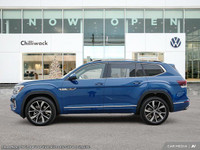 This Volkswagen Atlas boasts a Intercooled Turbo Regular Unleaded I-4 2.0 L/121 engine powering this... (image 3)