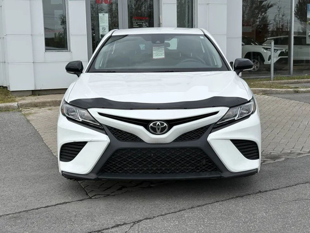 Toyota Camry SE boîte de vitesses automatique 2020 à vendre in Cars & Trucks in City of Montréal - Image 2