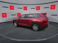 Low Mileage, Heated Seats, Heated Steering Wheel, Adaptive Cruise Control, Power Liftgate, Tow Equip... (image 5)