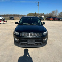 JUST REDUCED!!! LOCAL TRADE IN!!! NICE SHAPE!!! 4 CYLINDER 4WD!!! 2017 Jeep Compass N 4WD, Clean wit... (image 7)