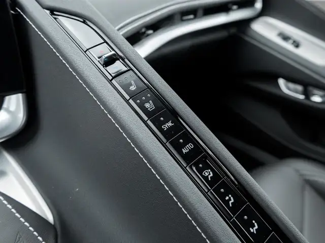 2025 Chevrolet Corvette 2LT- Performance Exhaust| Low-Profile Re in Cars & Trucks in Markham / York Region - Image 35