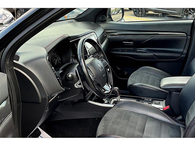 2020 Mitsubishi Outlander SEL in Cars & Trucks in Barrie - Image 2
