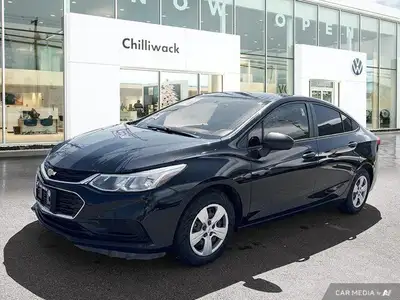 KBB.com 10 Most Awarded Brands. This Chevrolet Cruze boasts a Turbocharged Gas I4 1.4L/ engine power...