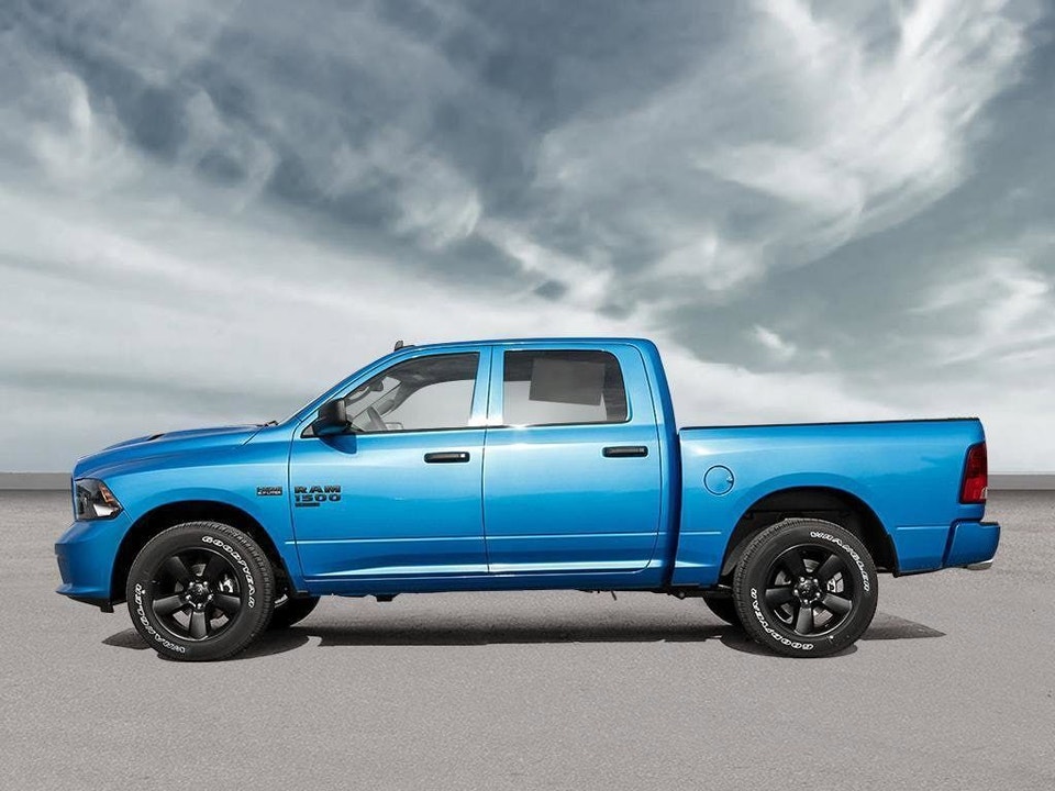 2022 Ram 1500 Classic NIGHT EDITION