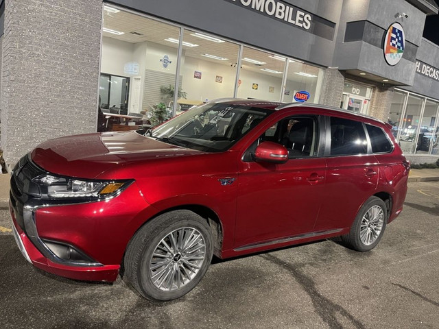 2020 Mitsubishi Outlander PHEV SEL AWD dans Autos et camions  à Ouest de l’Île