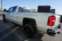 V8 DIESEL SAFETY INCLUDED ACCIDENT FREE Very Clean GMC Sierra 2500 SLE Crew 4x4 6.6L V8 Diesel with... (image 3)