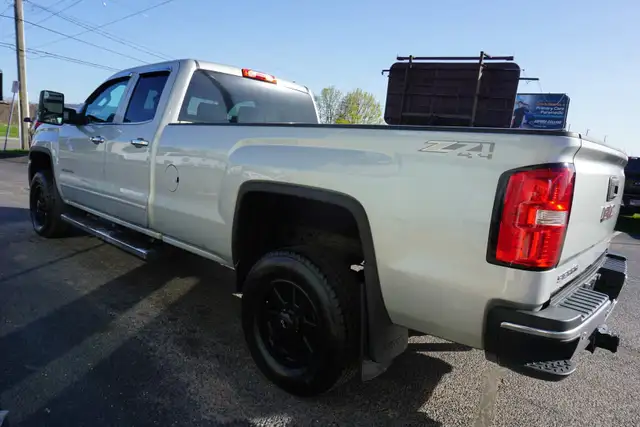 2015 GMC Sierra 2500HD in Cars & Trucks in Oakville / Halton Region - Image 5