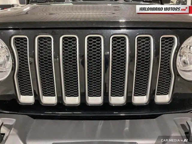 2021 Jeep Wrangler Unlimited Sahara in Cars & Trucks in Hamilton - Image 13