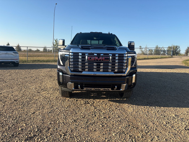 2026 GMC Sierra 3500HD Denali in Cars & Trucks in Edmonton - Image 2