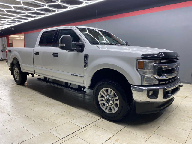 2022 Ford Super Duty F-350 SRW in Cars & Trucks in Edmonton - Image 3