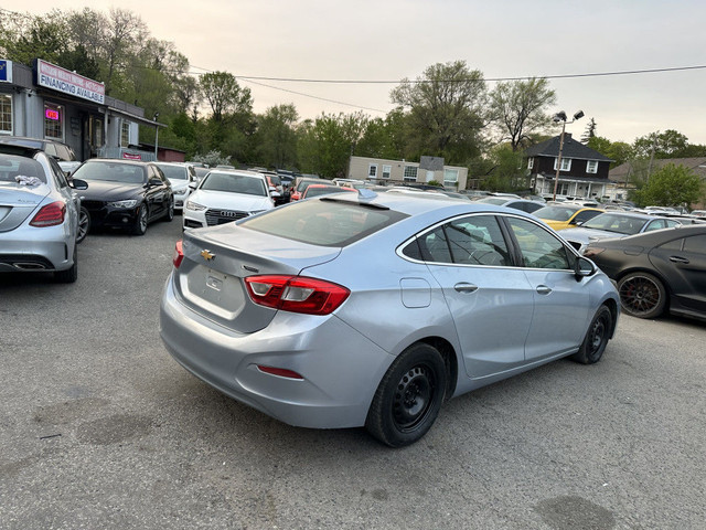 2017 Chevrolet Cruze 4dr Sdn Auto Premier in Cars & Trucks in City of Toronto - Image 4