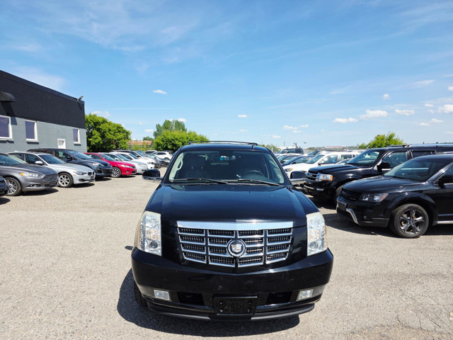 2007 Cadillac Escalade 7 Passenger Sunroof Power Heated Leather  in Cars & Trucks in Calgary - Image 2