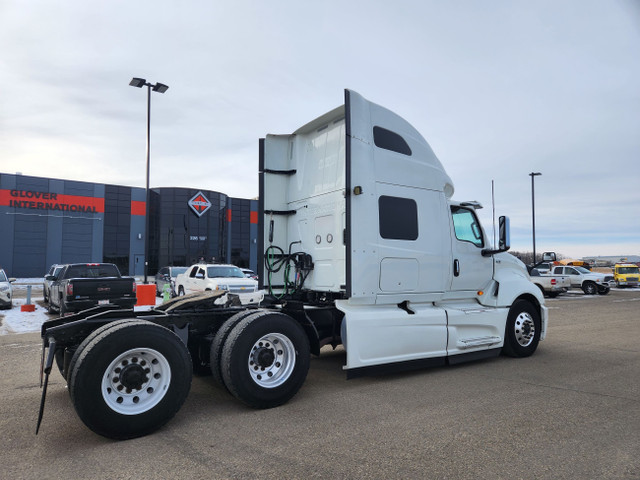 Used - 2020 International LT625 in Heavy Trucks in Red Deer - Image 4