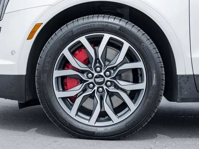 2022 Cadillac XT5 Sport AWD Pano Sunroof | Navi | 360 Backup Cam in Cars & Trucks in Oakville / Halton Region - Image 5