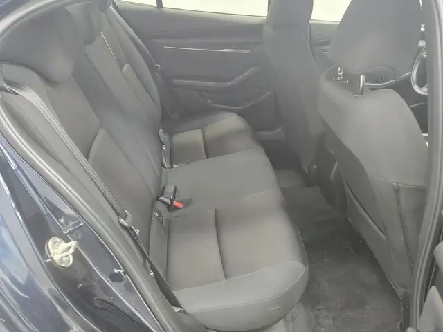 2021 Mazda Mazda3 CARPLAY, CAMERA, SIEGES CHAUFFANTS, BLIND SPOT in Cars & Trucks in Longueuil / South Shore - Image 28