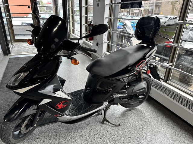 2011 Kymco SIPER 8 49 CC in Scooters & Pocket Bikes in Laval / North Shore - Image 3