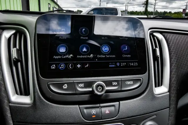 2022 Chevrolet Malibu LT • REMOTE START • LED LIGHTS • CP/AA in Cars & Trucks in Kingston - Image 23