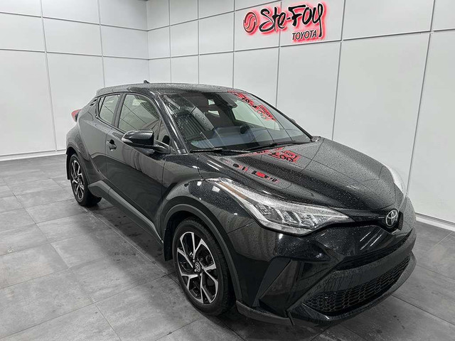 2021 Toyota C-HR XLE PREMIUM - SIEGES CHAUFFANTS VOLANT CHAUFFAN in Cars & Trucks in Québec City