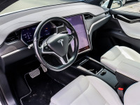 STOCK #311416A – Ludicrous+ Mode, Low KM, Fully Loaded, Clean CarFax Experience the ultimate in elec... (image 9)