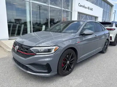 PRIX ET QUALITÉ IMBATTABLE venez découvrir notre VOLKSWAGEN JETTA 2019 GLI DSG CUIR TOIT PANO CARPLA...