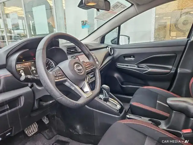 2023 Nissan Versa SR | Apple Car Play | Heated Seats | Wireless dans Autos et camions dans Ottawa - Image 17