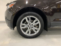 Check out this vehicle's pictures, features, options and specs, and let us know if you have any ques... (image 4)