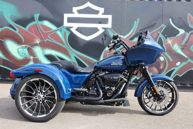 2023 Harley-Davidson FLTRT - Road Glide 3 in Street, Cruisers & Choppers in Strathcona County - Image 3