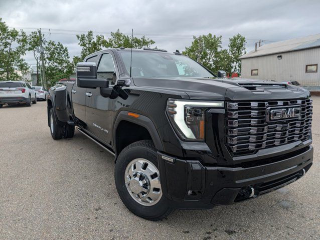 2025 GMC Sierra 3500HD Denali Ultimate in Cars & Trucks in Grande Prairie - Image 3