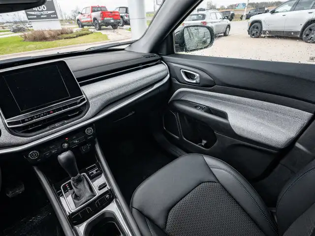 2025 Jeep Compass North in Cars & Trucks in Barrie - Image 25