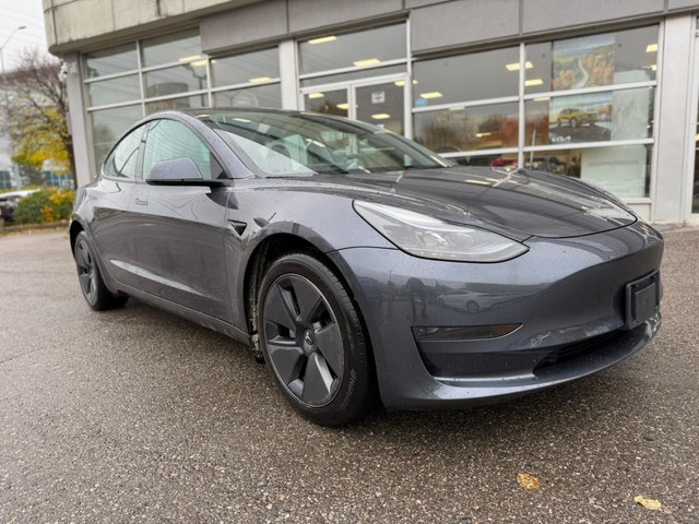 Tesla Model 3 Base 2023 in Cars & Trucks in Mississauga / Peel Region - Image 4