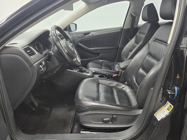 2014 Volkswagen Jetta Sedan HIGHLINE TDI, CUIR, SIEGES CHAUFFANT in Cars & Trucks in Longueuil / South Shore - Image 2