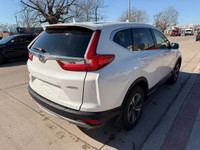 2019 Honda Crv LX AWD,excellent conditions,gas saver,2 previous owners,clean carfax,safety certifica... (image 9)
