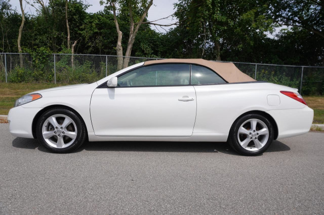 2006 Toyota Camry Solara SLE V6 CONVERTIBLE / STUNNING COMBO /WE in Cars & Trucks in Mississauga / Peel Region - Image 2