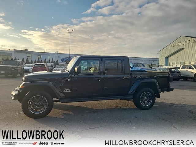 2020 Jeep Gladiator in Cars & Trucks in Delta/Surrey/Langley - Image 3