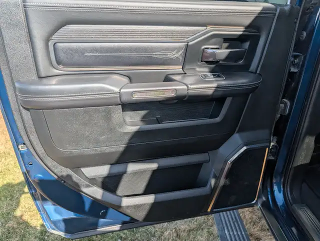 2022 RAM 3500 Limited *PRICE REDUCED* 6.7L, NAVIGATION, FLAT... in Cars & Trucks in Calgary - Image 15