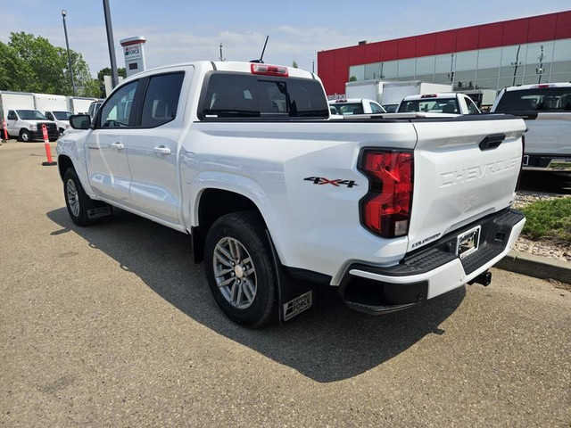 2023 Chevrolet Colorado 4WD Crew Cab LT, 2.7L 4Cylinder Gas, LT  in Cars & Trucks in St. Albert - Image 3