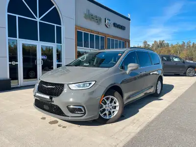  2022 Chrysler Pacifica Touring L FWD