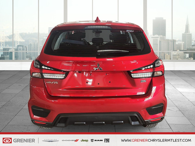2024 Mitsubishi RVR in Cars & Trucks in City of Montréal - Image 3