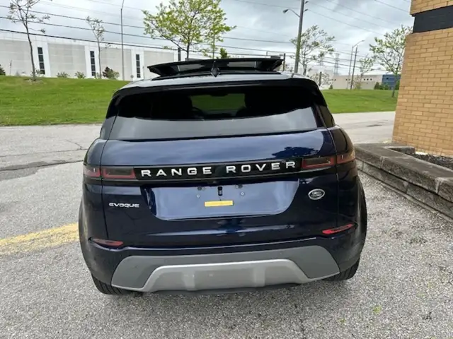 2021 Land Rover Range Rover Evoque P250 1 Owner Clean Carfax Pan in Cars & Trucks in Mississauga / Peel Region - Image 24