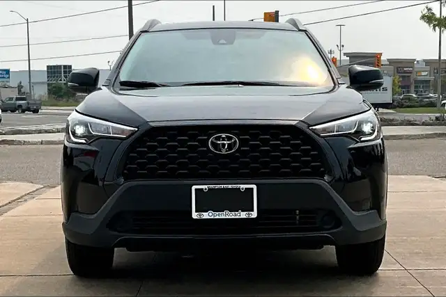 2022 Toyota Corolla Cross LE AWD in Cars & Trucks in Mississauga / Peel Region - Image 3