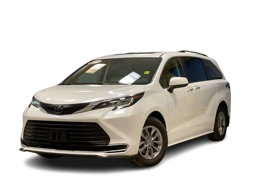 2023 Toyota Sienna XLE Hybrid Like New! Must See!