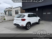 2023 Hyundai Venue Ultimate avec Intérieur Noir Automatique avec Sièges en Semi-Cuir Toit Ouvrant Na... (image 4)