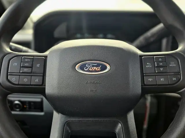 2023 Ford Super Duty F-350 SRW XLT | Cloth | Diesel in Cars & Trucks in Grande Prairie - Image 18
