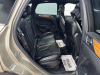 Looking for a stylish and reliable SUV with a touch of luxury? Look no further than this 2015 Lincol... (image 9)