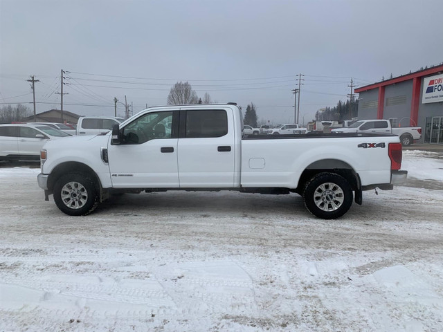  2022 Ford Super Duty F-350 SRW XLT in Cars & Trucks in Prince George - Image 2